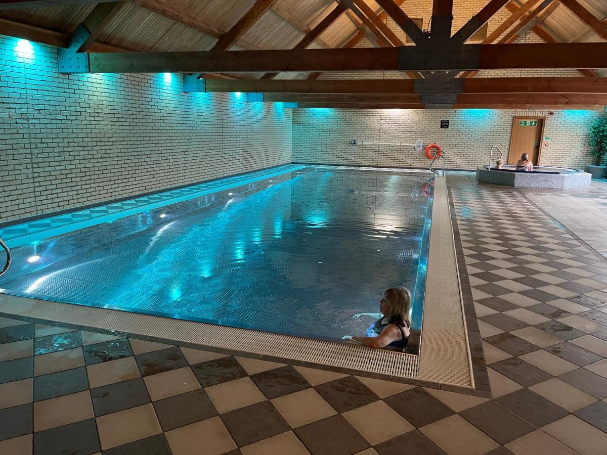 Oak Boutique Lodge Includes Hot Tub Air Con & Dog 约克 外观 照片