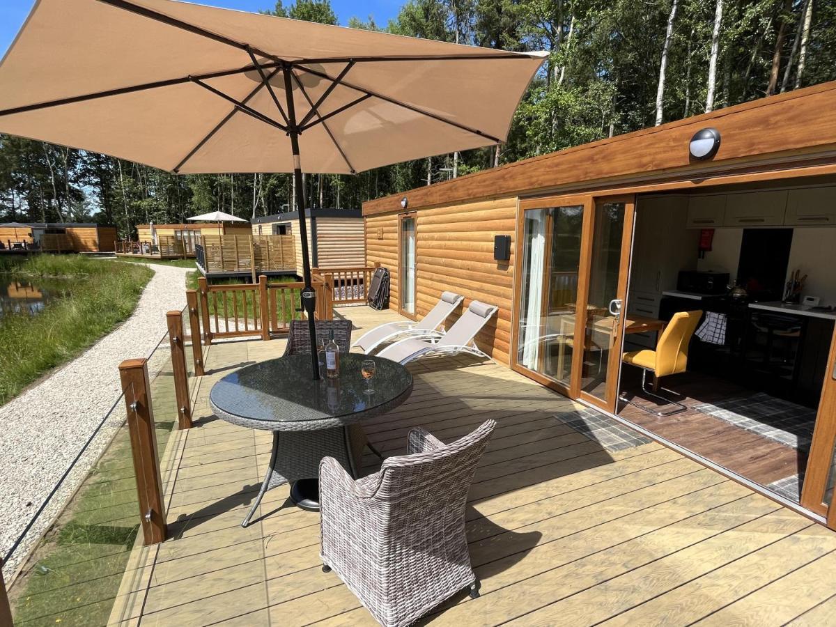 Oak Boutique Lodge Includes Hot Tub Air Con & Dog 约克 外观 照片