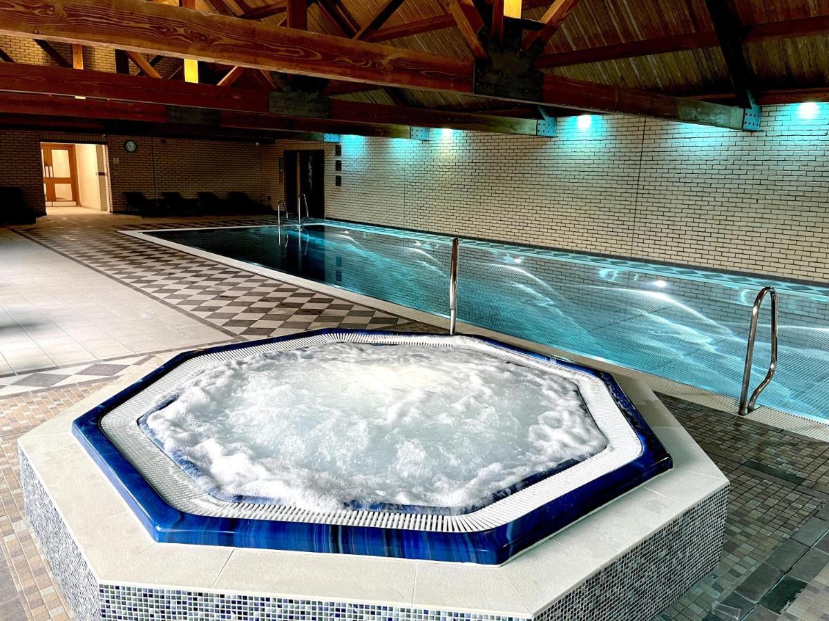 Oak Boutique Lodge Includes Hot Tub Air Con & Dog 约克 外观 照片